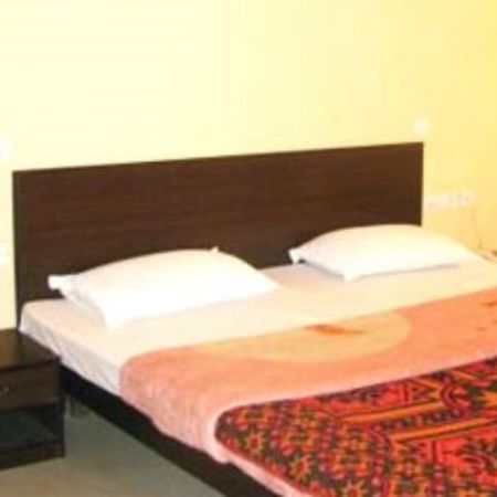 Hotel Balaji Calangute Resort Quarto foto